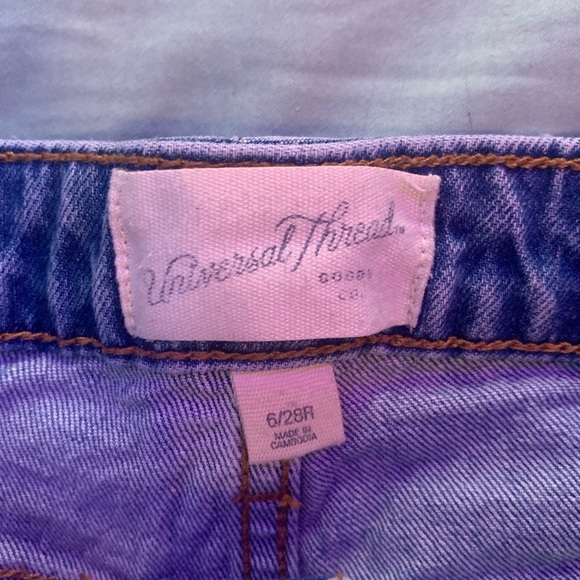 💘 Universal Thread Vintage Jean Shorts 💘 - Picture 3 of 4